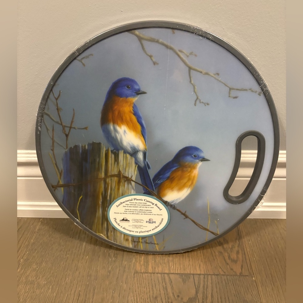 14” antibacterial round cutting board new sealed ret $49USD